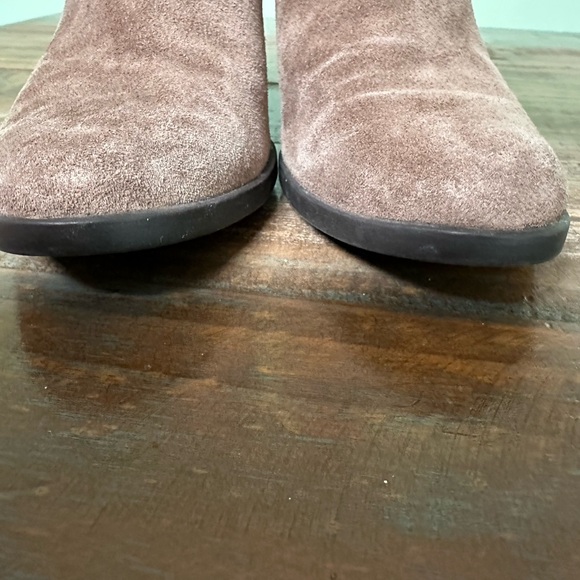 BORN Ervine Tassle Suede/Leather Boot Size 6 Worn 1x - Picture 6 of 13